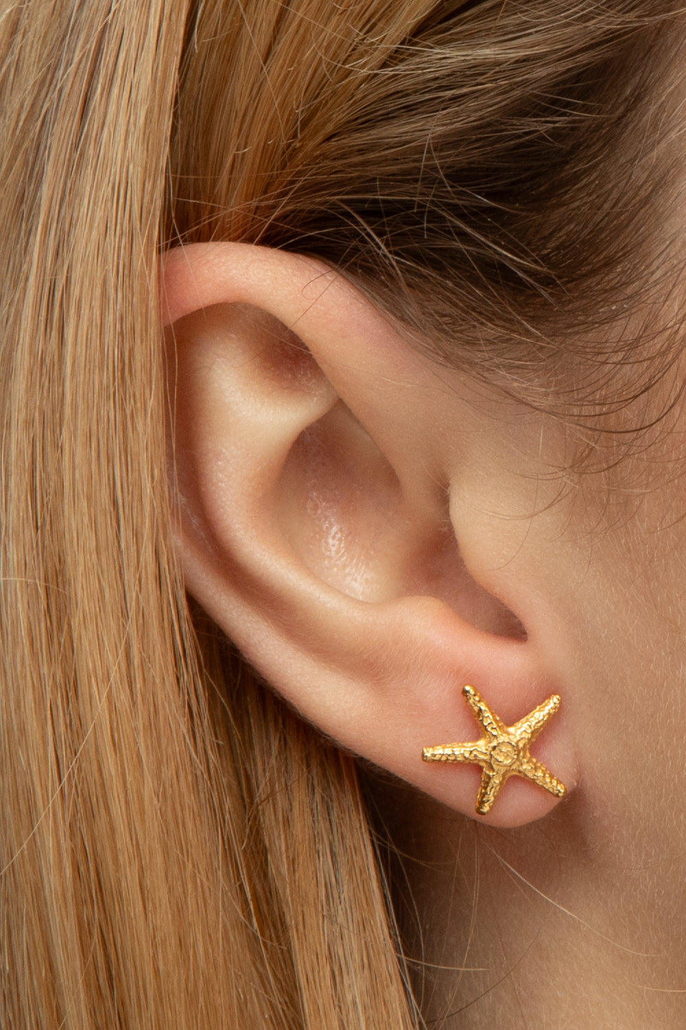 STAR FISH Petite Stud Earrings